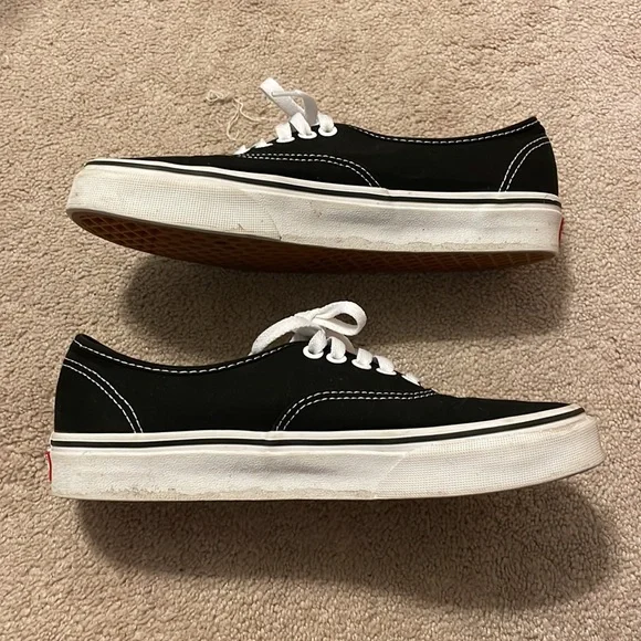 Vans - Picture 3 of 5